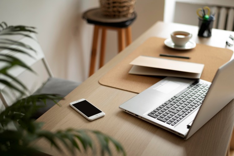 La newsletter Sémaphores - Novembre 2025 - Les risques d’Établissement Stable à l’étranger avec le télétravail